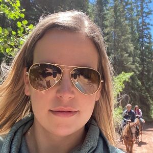 Meet your Posher, Anna